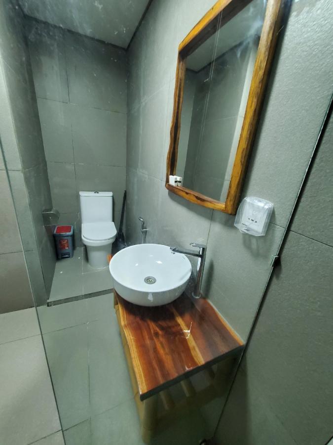 Sun & Surf Hotel Thulusdhoo ภายนอก รูปภาพ
