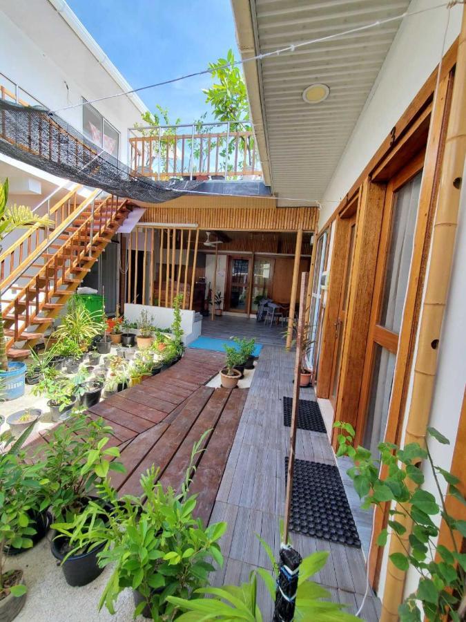 Sun & Surf Hotel Thulusdhoo ภายนอก รูปภาพ
